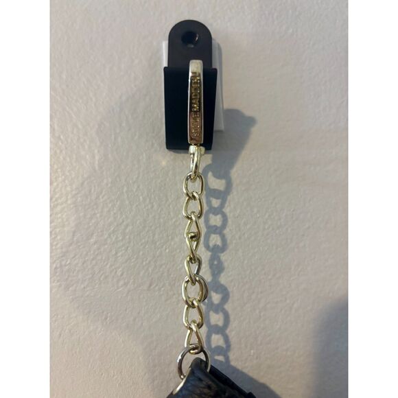 Steve Madden Bfold Clip-On Card Case Wallet with Keyring (Black) - Picture 3 of 4